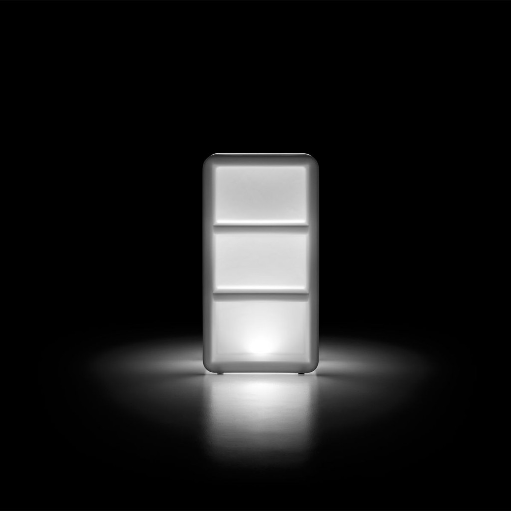 Spatiu depozitare cu iluminare din polietilena Bartolomeo Display Light - Nuovo Design